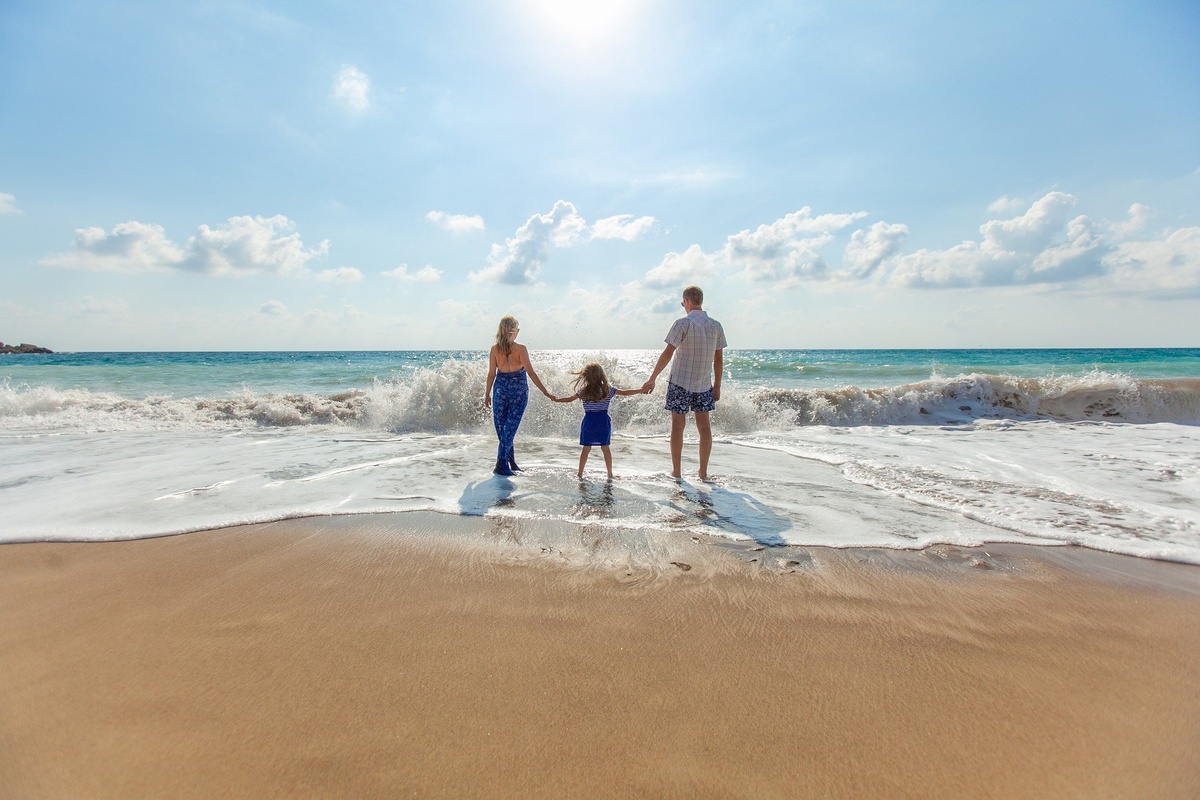 Relax in a place designed for your comfort Lloyds Beach Club Aparthotel Torrevieja, Alicante