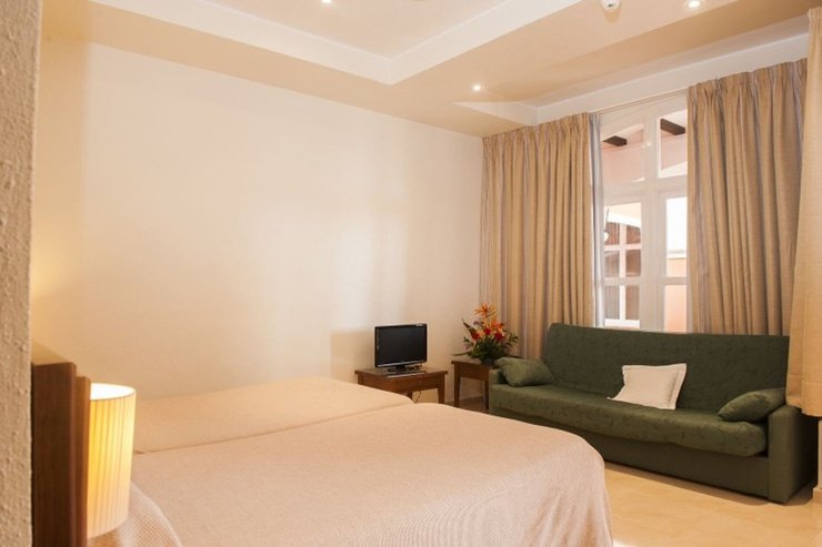 Double room Lloyds Beach Club Aparthotel Torrevieja, Alicante Double room Lloyds Beach Club Aparthotel Torrevieja, Alicante
