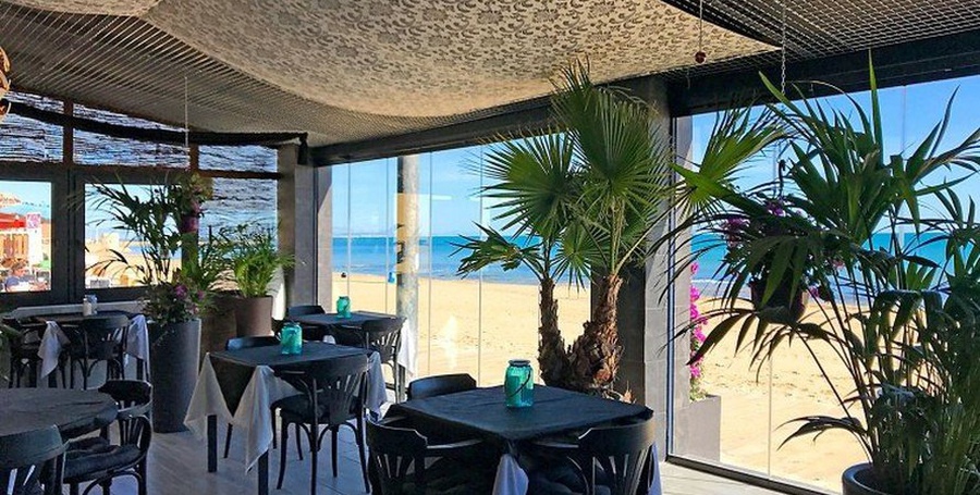 IL BACIO BAR & BEACH CLUB Aparthotel Lloyds Beach Club Torrevieja, Alicante