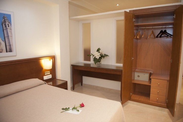 2 bedroom apartment Lloyds Beach Club Aparthotel Torrevieja, Alicante 2 bedroom apartment Lloyds Beach Club Aparthotel Torrevieja, Alicante