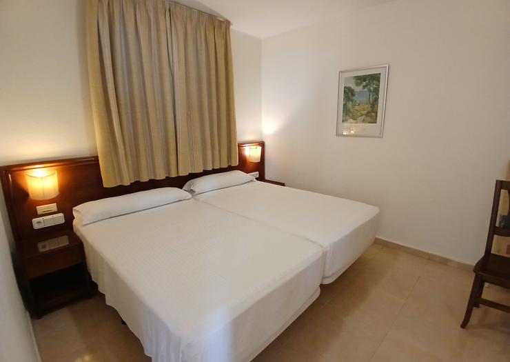 APARTAMENTO 1 DORMITORIO VISTA MAR Aparthotel Lloyds Beach Club Torrevieja, Alicante APARTAMENTO 1 DORMITORIO VISTA MAR Aparthotel Lloyds Beach Club Torrevieja, Alicante