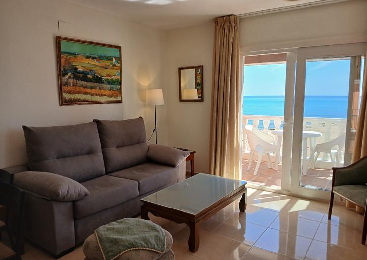 APARTAMENTO 1 DORMITORIO VISTA MAR Aparthotel Lloyds Beach Club Torrevieja, Alicante APARTAMENTO 1 DORMITORIO VISTA MAR Aparthotel Lloyds Beach Club Torrevieja, Alicante
